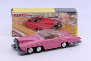 Dinky toys GB Lady Penelope Fab 1 100