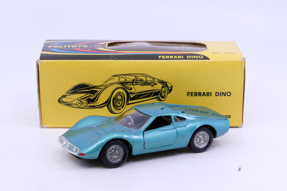 Politoys-Ferrari-Dino-Pinifarina-direction-536