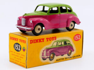 Dinky-Toys-Austin-Devon-152-green-and-pink-rose-et-verte-bicolore-.jpg