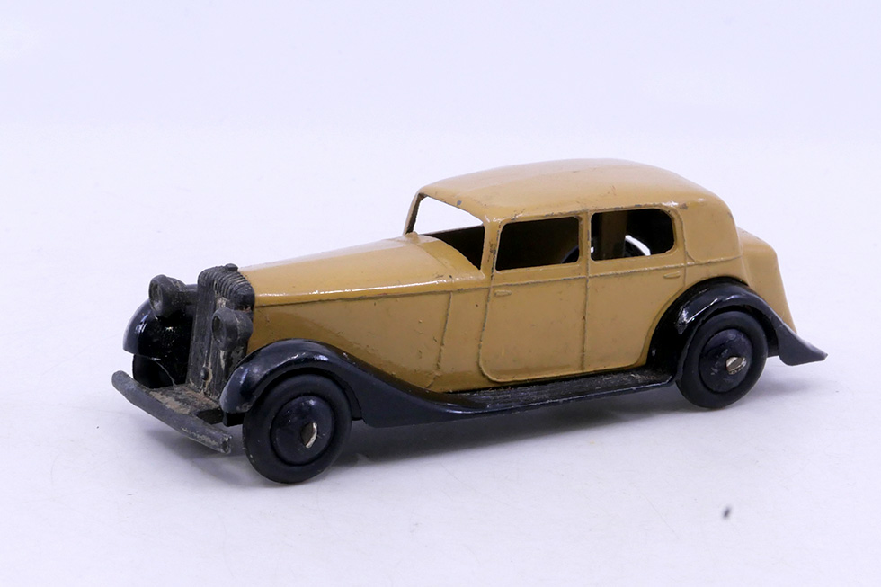 Dinky Toys Daimler berline caramel 30C