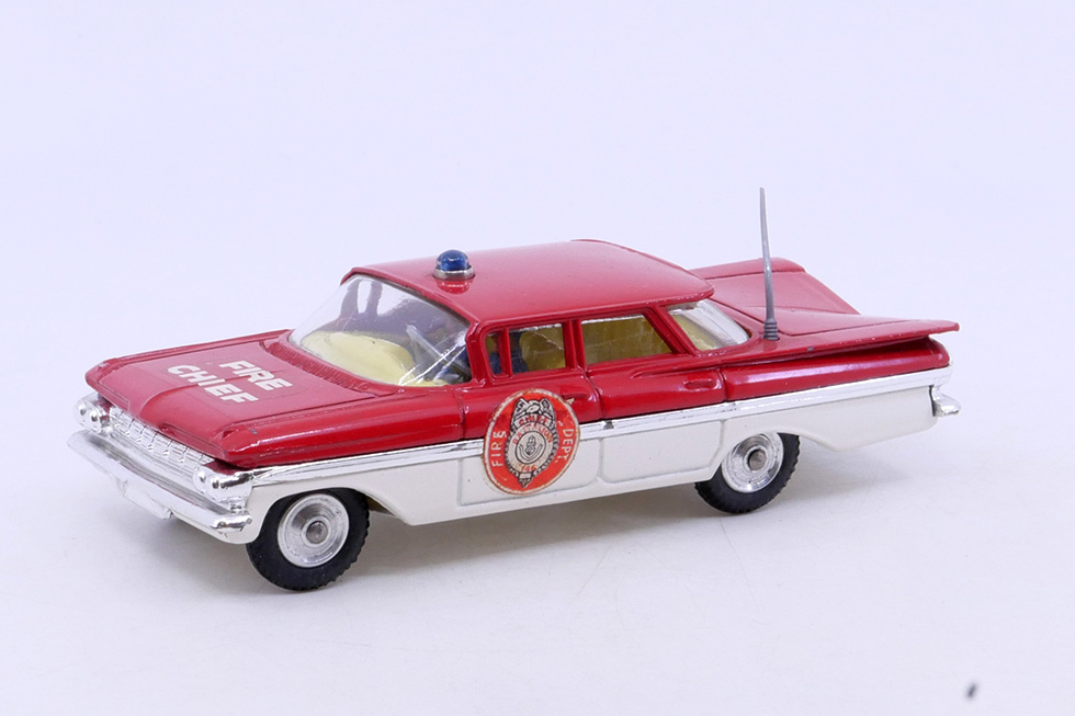 Corgi Toys Chevrolet Impala Fire Chief 482