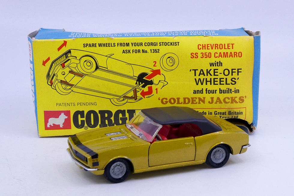 Corgi Toys - Chevrolet Camaro 338