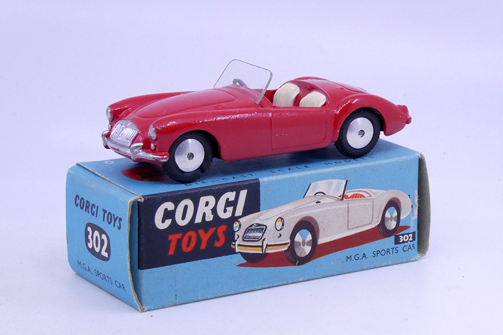 Corgi Toys - MG A cabriolet 302