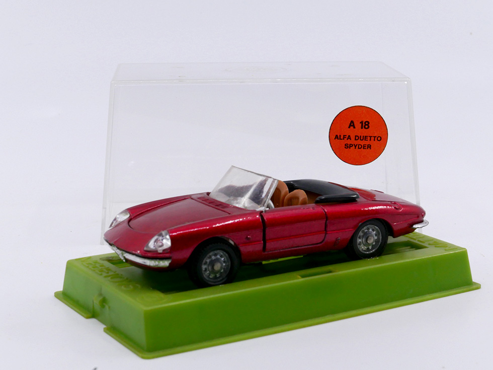 Mebetoys - Alfa Romeo Duetto cabriolet A18