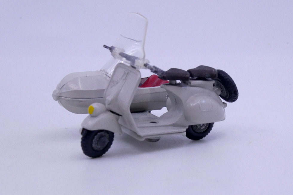 Tekno - Vespa scooter avec side passager