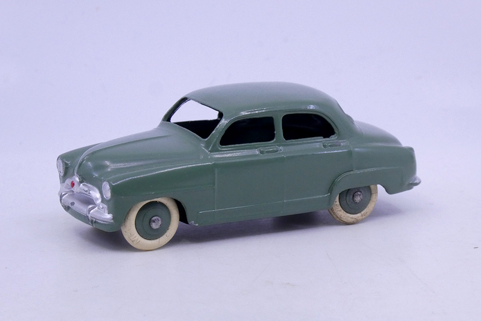 Dinky Toys France - Simca 24U