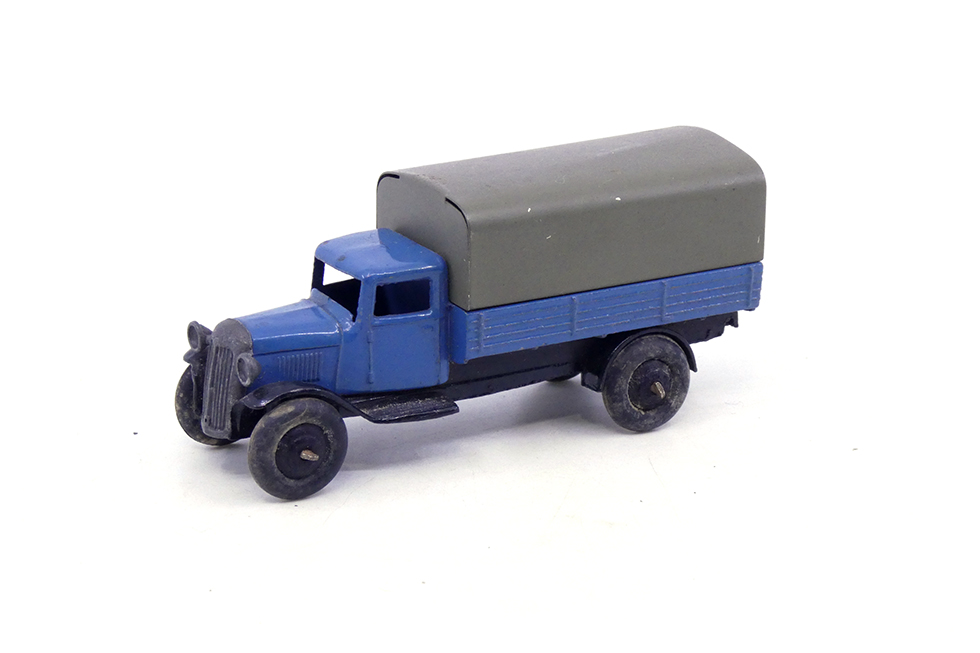 Dinky Toys GB - Camion type 3 ridelles bâché 25B
