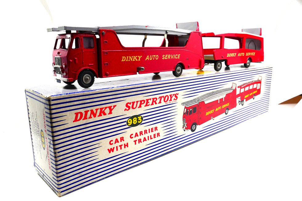 Dinky Toys GB - Leyland Beaver transport d'autos avec remorque 983