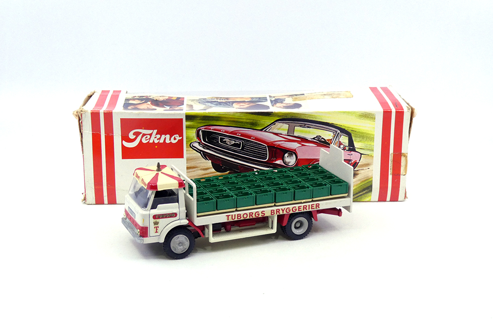 Tekno - Ford D800 brasseur Tuborgs 918