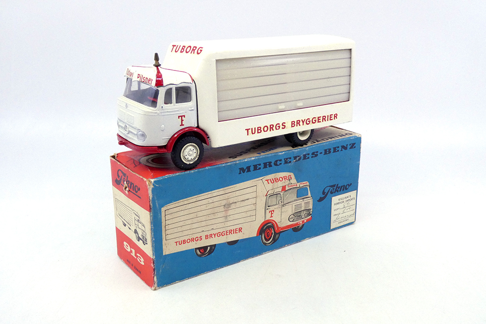 Tekno - Mercedes LP311 fourgon Tuborgs 913