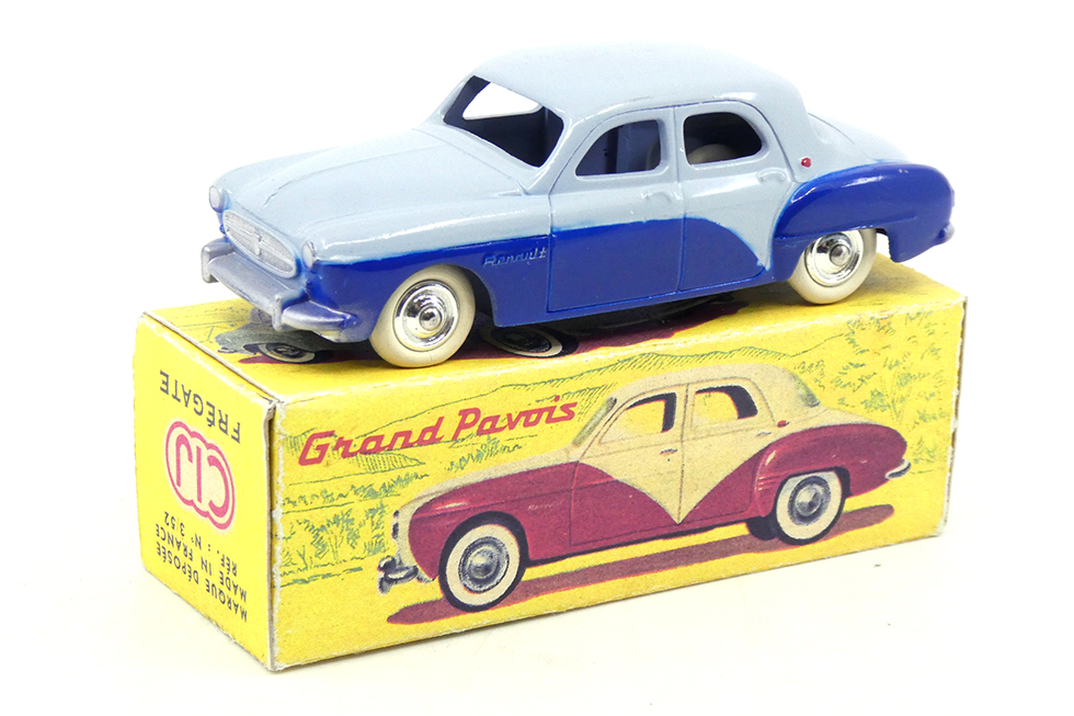 C.I.J. - Renault Frégate Grand Pavoix