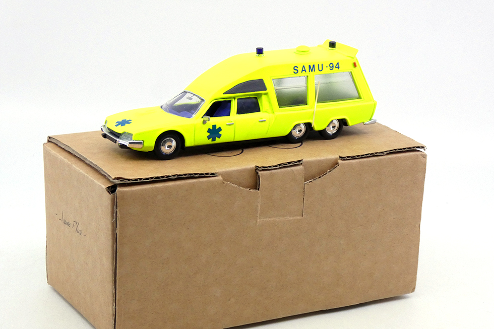 Esdo - Citroën CCX ambulance 6 roues Tissier