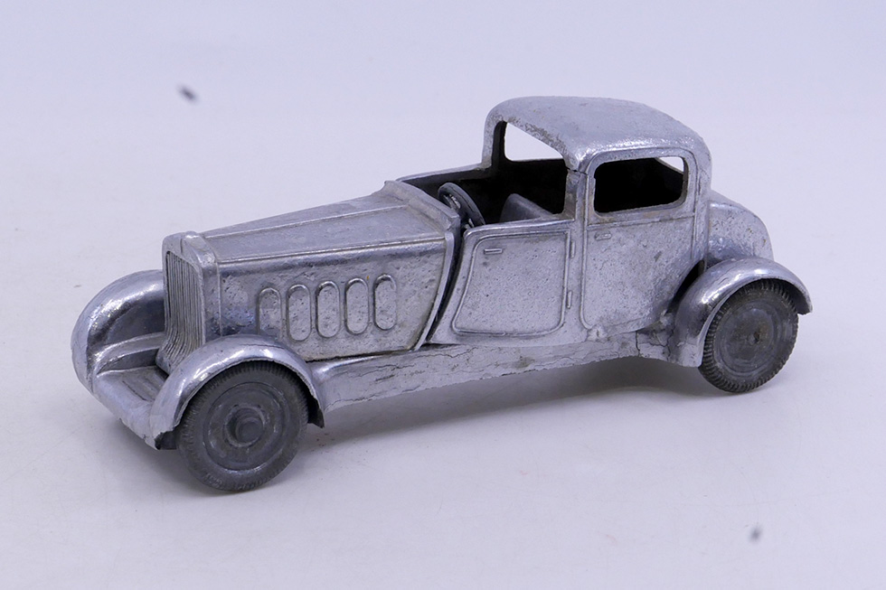 Solido - Auto coupé chauffeur Junior