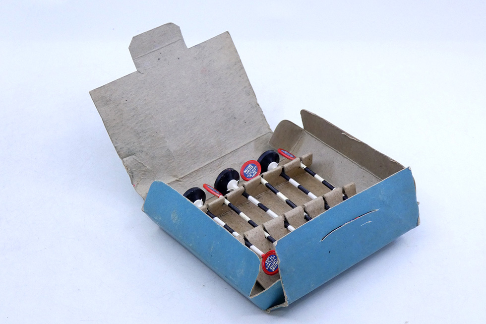 Spot On - Boîte waiting limited