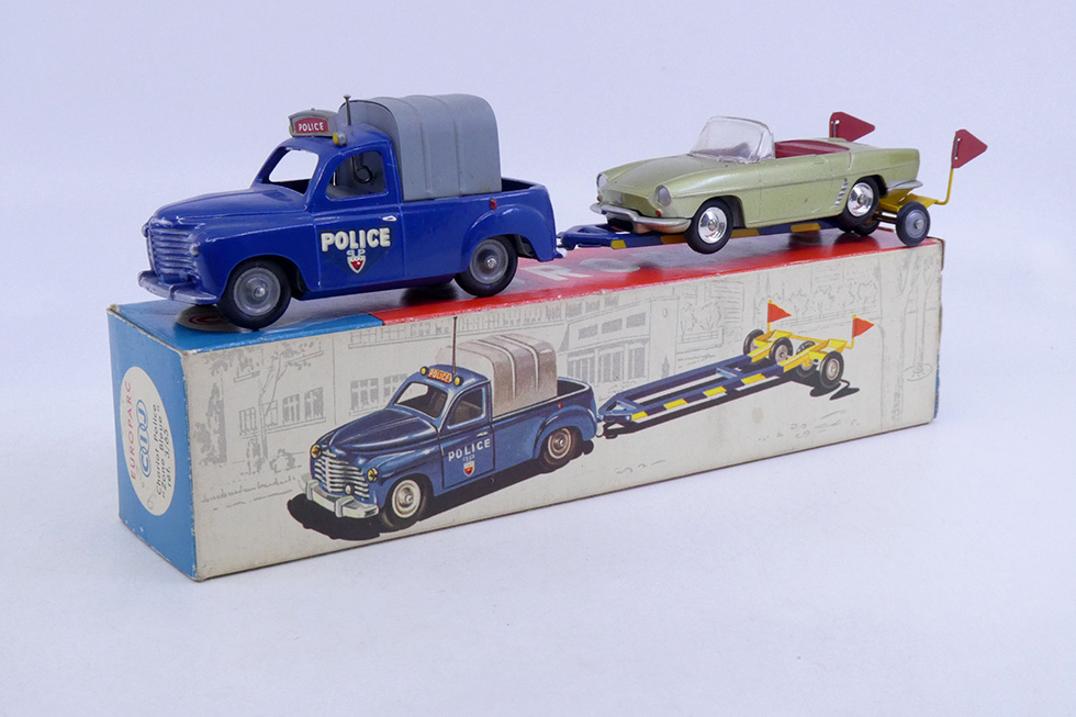 C.I.J. - Renault Prairie Zone Bleue police avec Floride 3-65