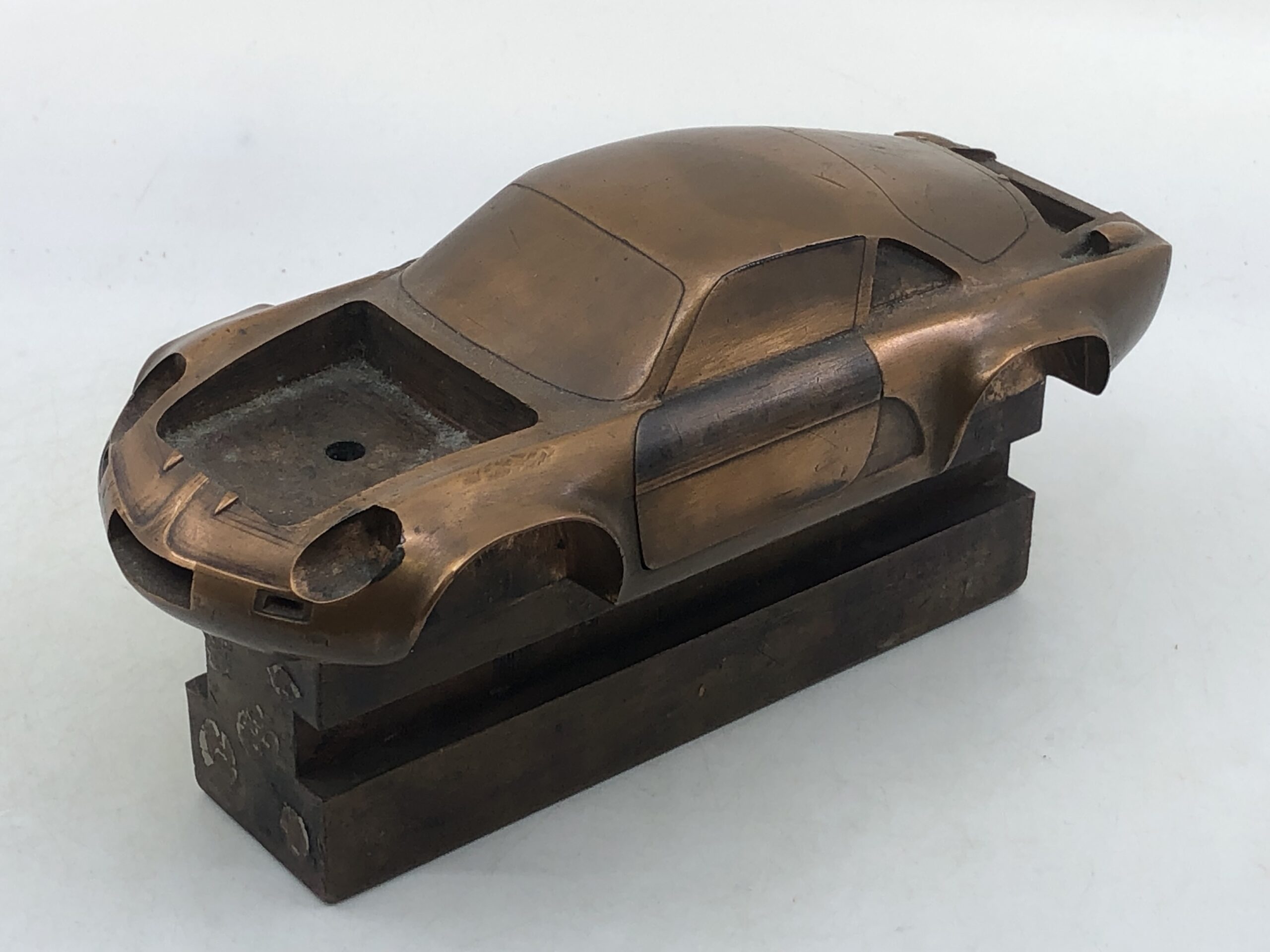 Champion maquettes d’usinages alpine 1600s et Ligier JS5 bis