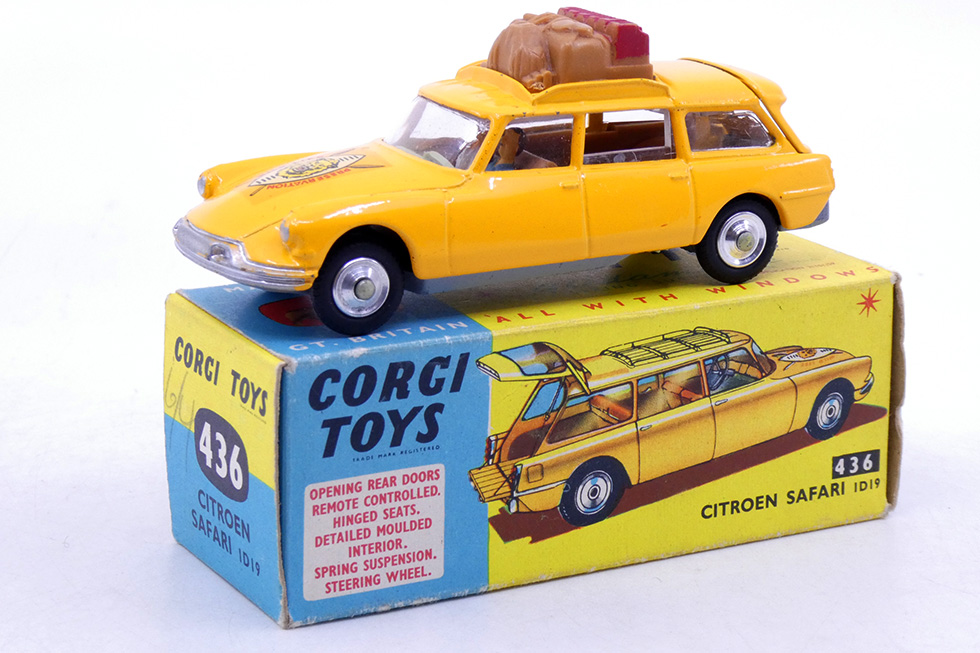 Corgi Toys - Citroën ID19 safari 436