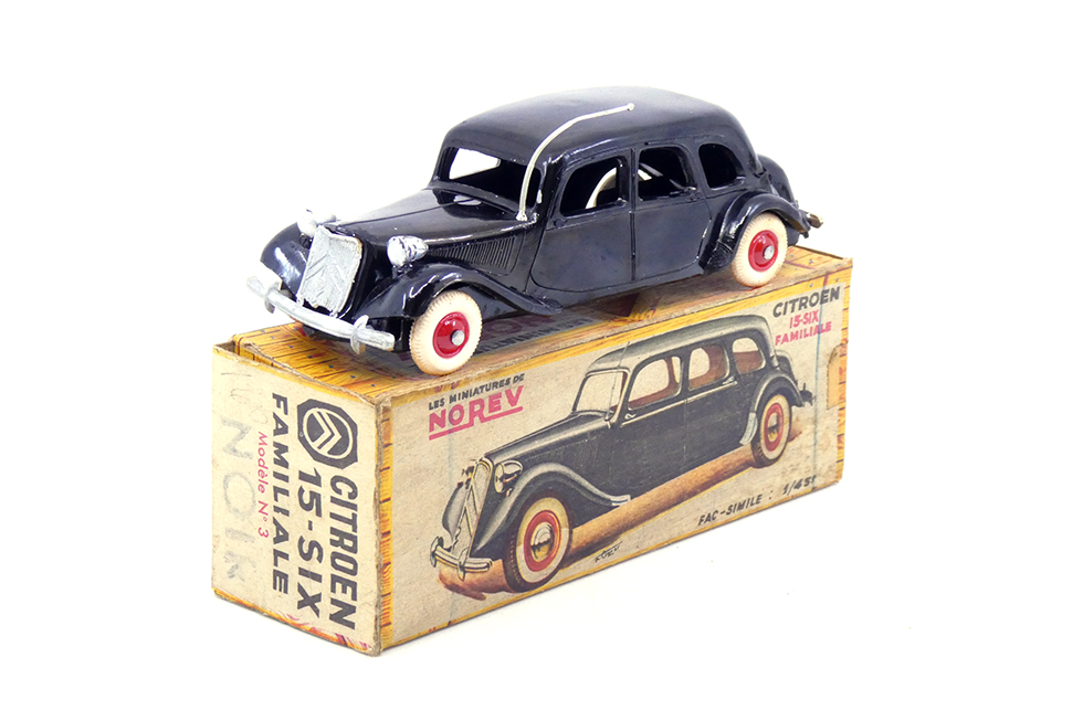 Norev - Citroën 15 six familiale 3