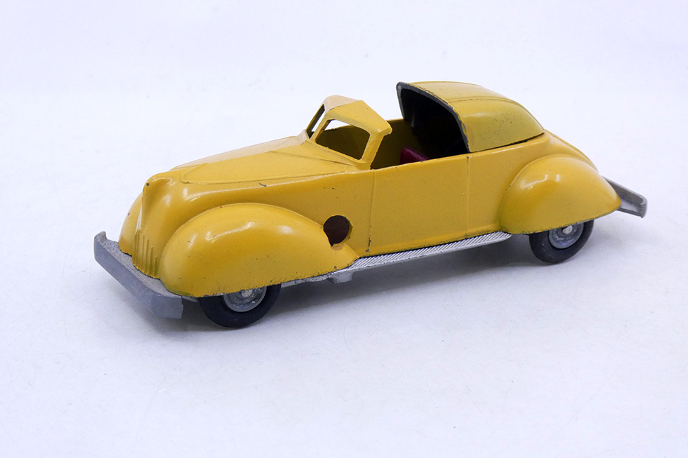 Solido - Auto coupé chauffeur mylord