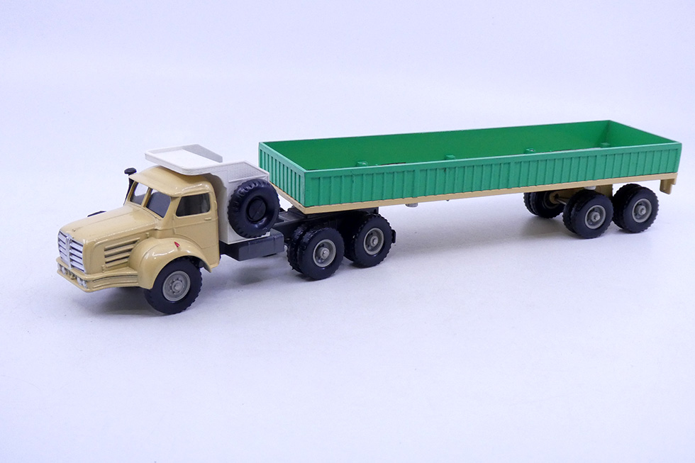 Solido - Berliet TBO 300cv semi remorque ridelles 300