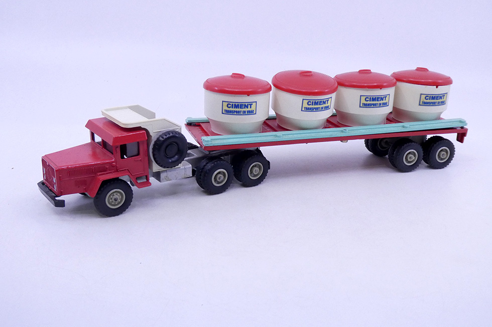 Solido - Unic Sahara semi remorque ciment 301