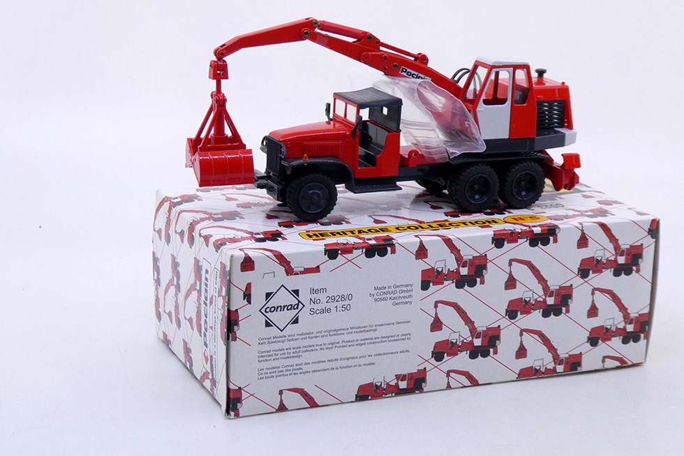 Conrad - GMC plateau avec Poclain TP30