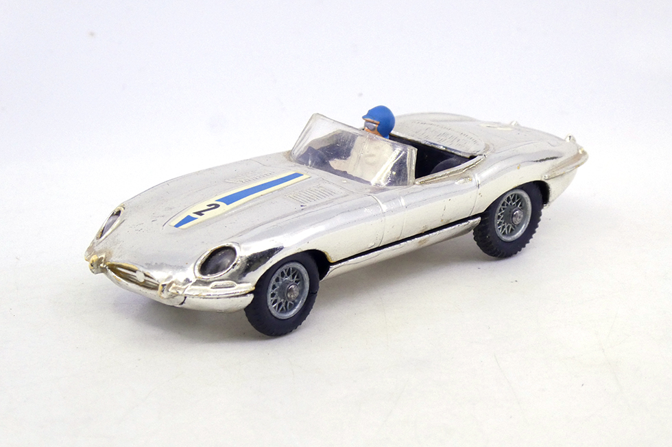 Corgi Toys - Jaguar Type E compétition 312