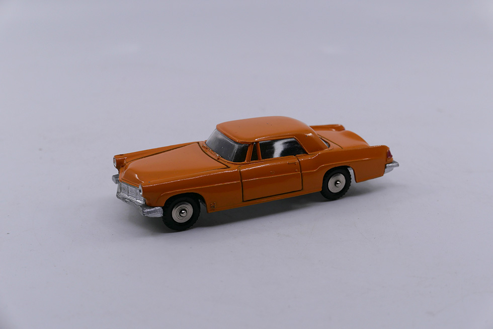 Mercury - Lincoln Continental MkII 4