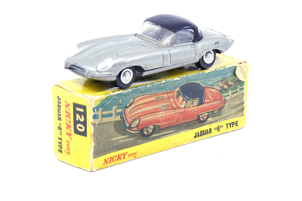 Nicky Toys - Jaguar Type E coupé 120