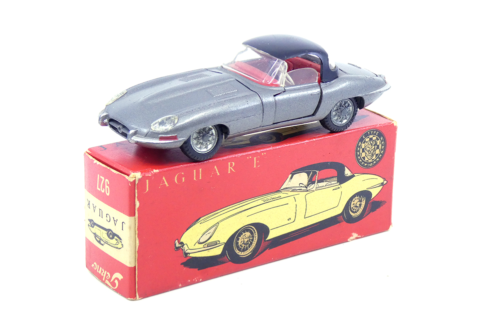 Tekno - Jaguar Type E coupé 927
