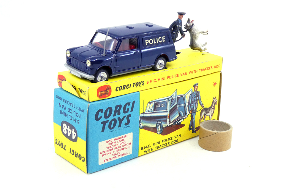 Corgi Toys - BMC Mini van tôlé police 448
