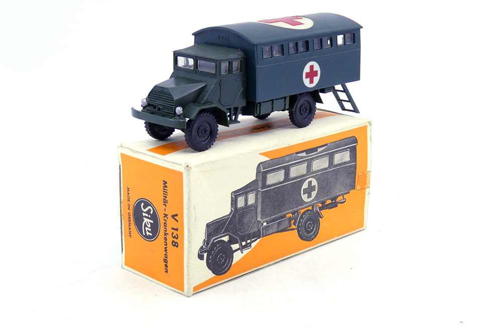 Siku - Ford fourgon ambulance militaire v138
