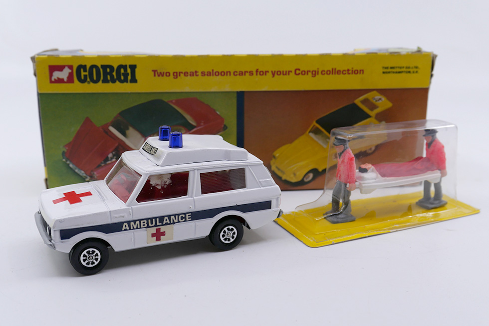 Corgi Toys - Rover Range ambulance 482
