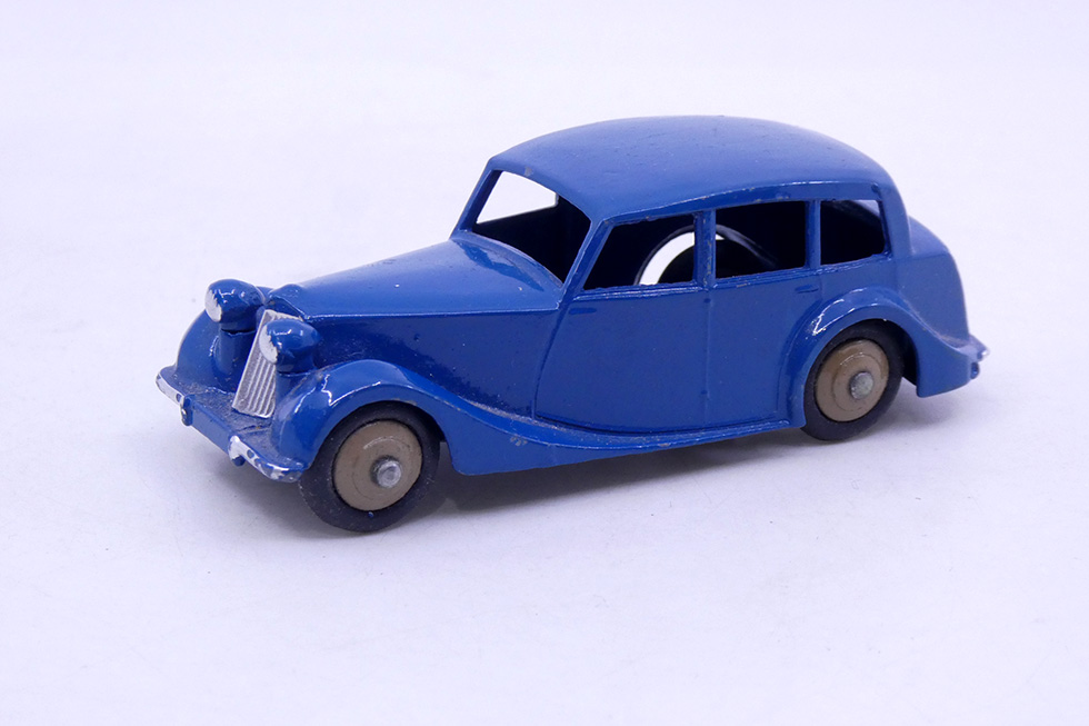 Dinky Toys GB - Triumph 1800 40B