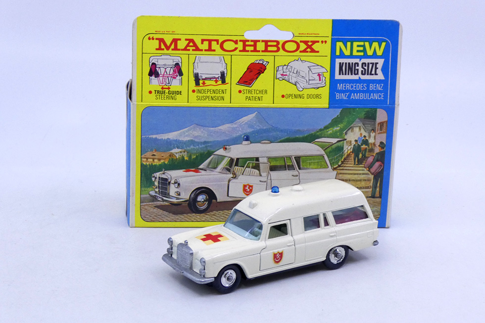 Matchbox - Mercedes Binz break ambulance K-6