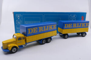 Tekno - Scania 110 porteur bâché De Rijke avec remorque 451-452