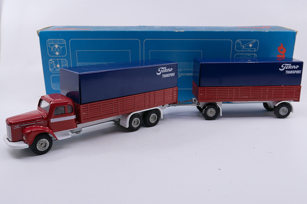 Tekno - Scania 110 porteur bâché Tekno Transport avec remorque 451452