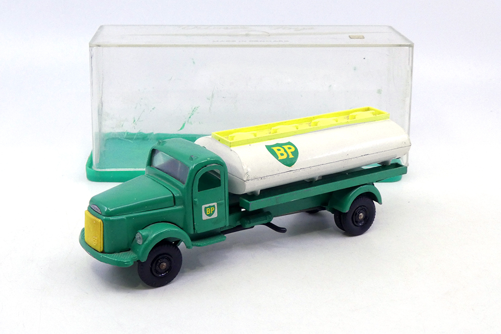 Vilmer - Volvo N88 camion citerne BP