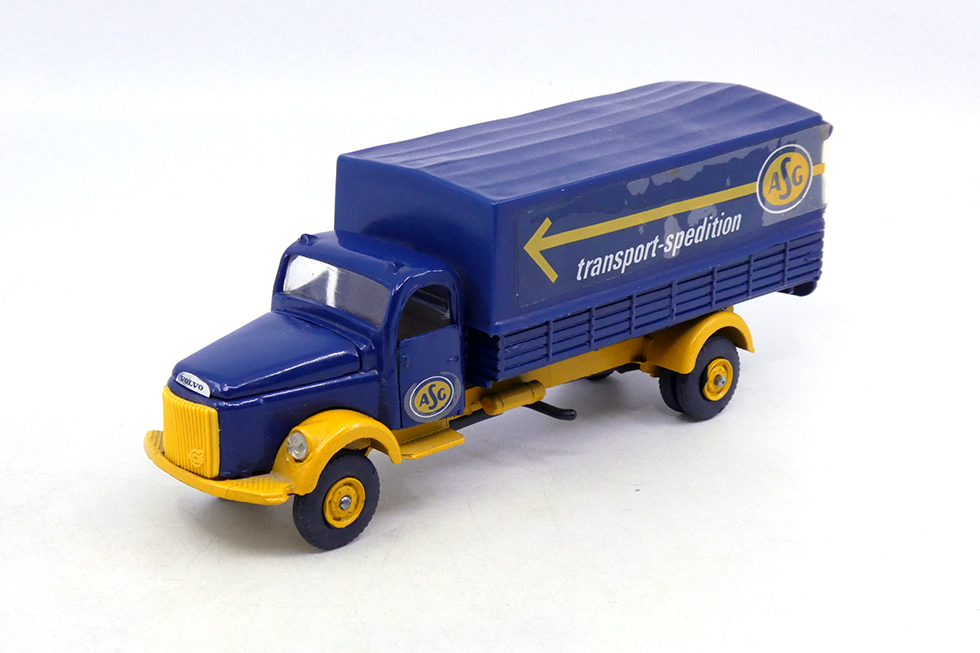 Vilmer - Volvo N88 ridelles bâché ASG