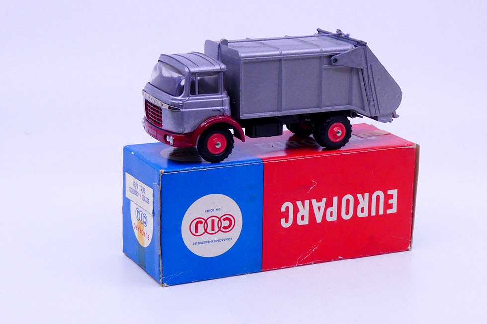 C.I.J. - Berliet Gak benne à ordures 4-81