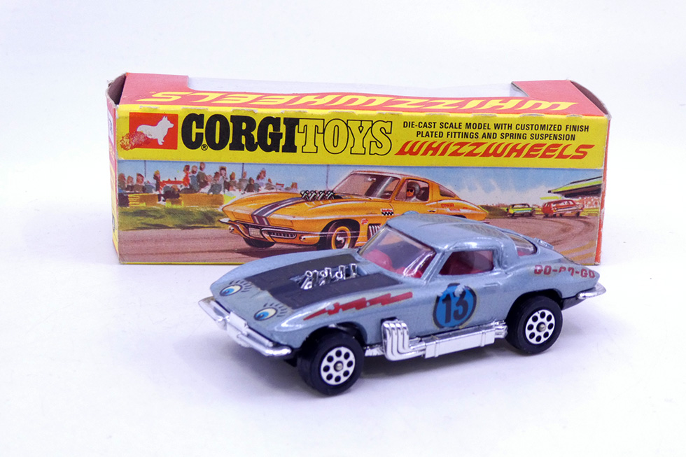 Corgi Toys - Chevrolet Stingray customized 376