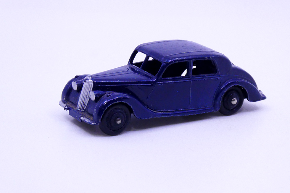 Dinky Toys GB - Riley berline 40A