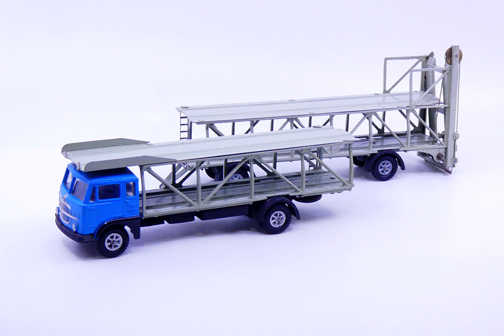 Mercury - Fiat 682N porte autos avec remorque 99-100