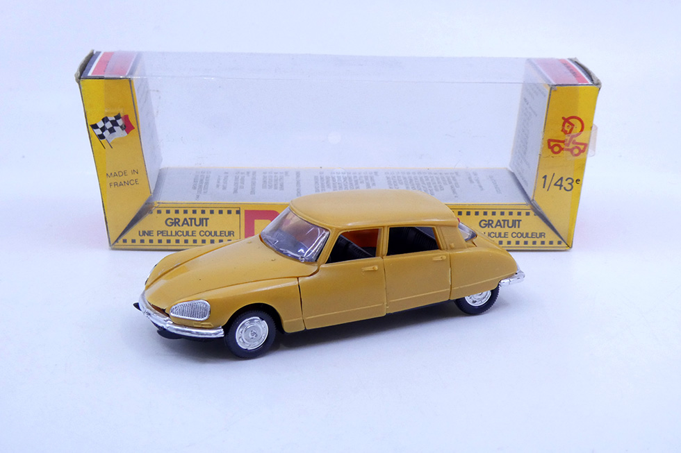 Norev - Citroën DS21 caramel 158