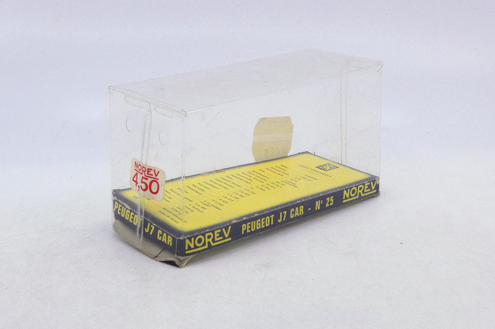 Norev - Peugeot J7 car 25