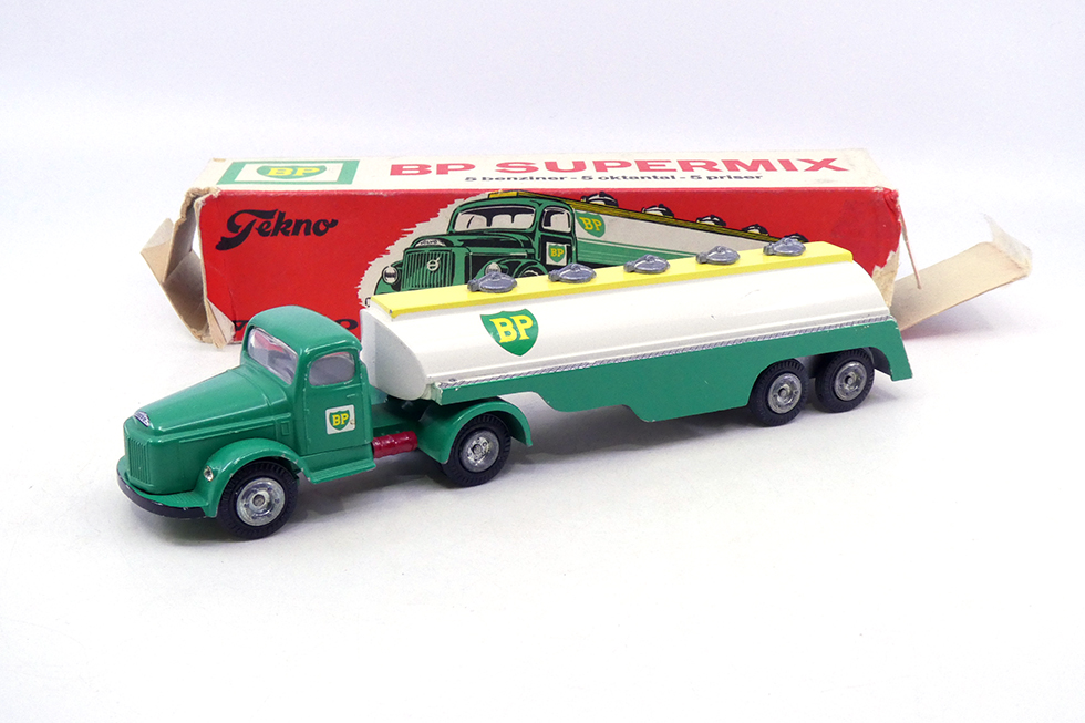 Tekno - Volvo N88 semi citerne BP 434