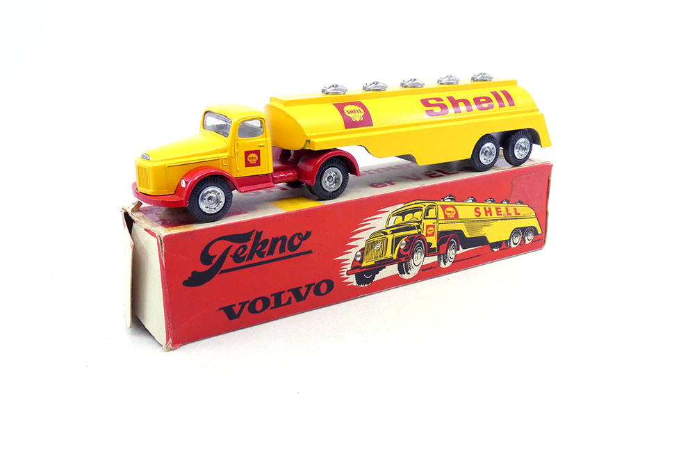 Tekno - Volvo N88 semi citerne Shell 434