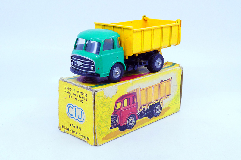 C.I.J. - Saviem LRS benne charbonnière