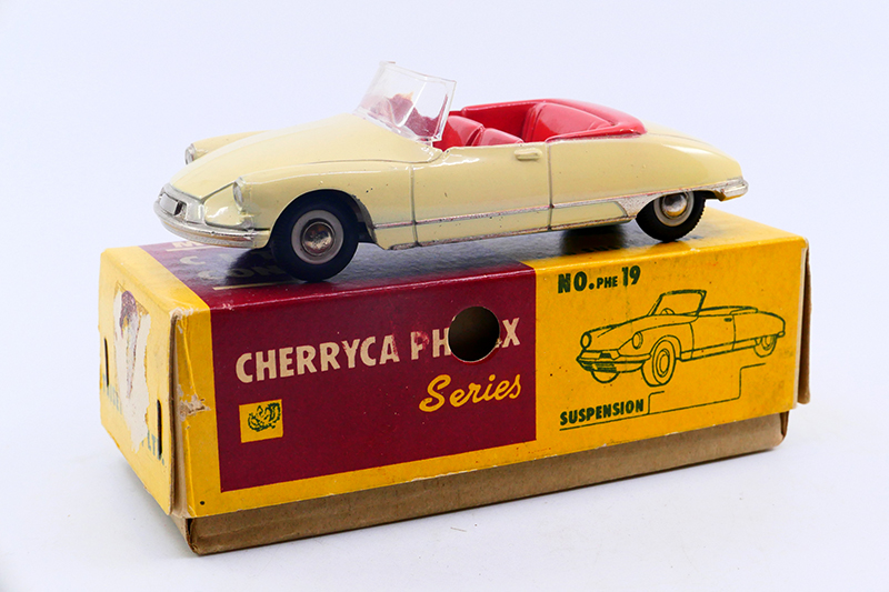 Cherryca Phenix - Citroën DS19 Cabriolet 19
