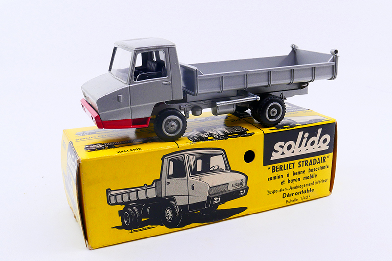 Solido - Berliet Stradair benne basculante 306